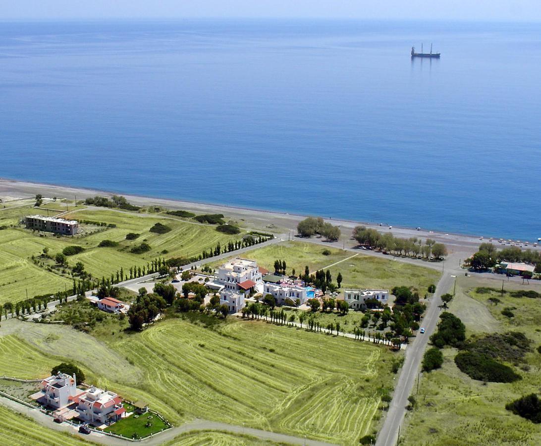 Ampelia Seaside Resort Jenadi Zewnętrze zdjęcie
