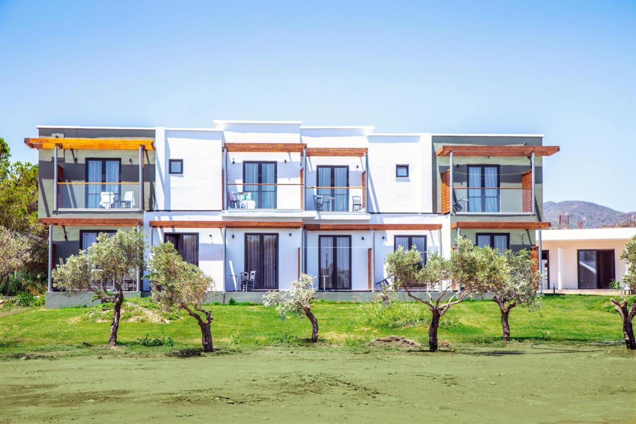 Ampelia Seaside Resort Jenadi Zewnętrze zdjęcie