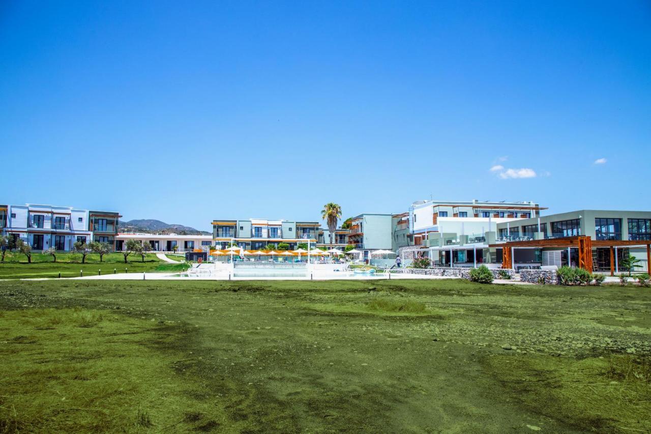 Ampelia Seaside Resort Jenadi Zewnętrze zdjęcie
