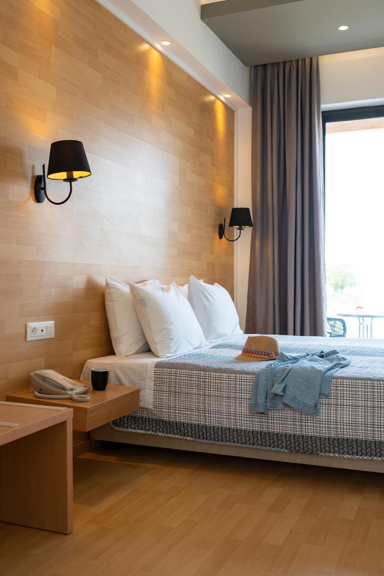 Ampelia Seaside Resort Jenadi Zewnętrze zdjęcie